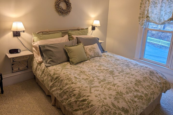 Hudson Manor Bed and Breakfast