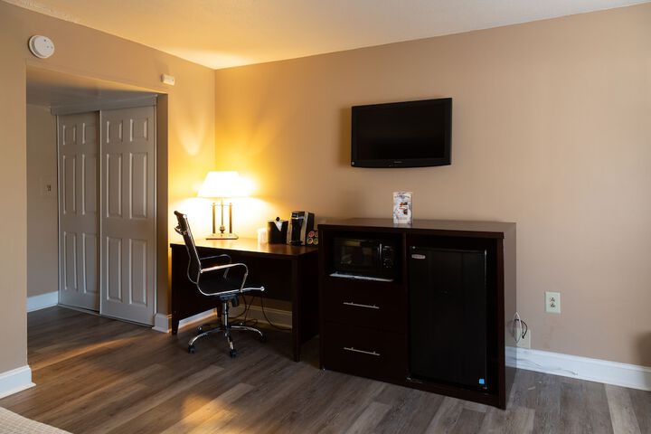 Room 20 of 26