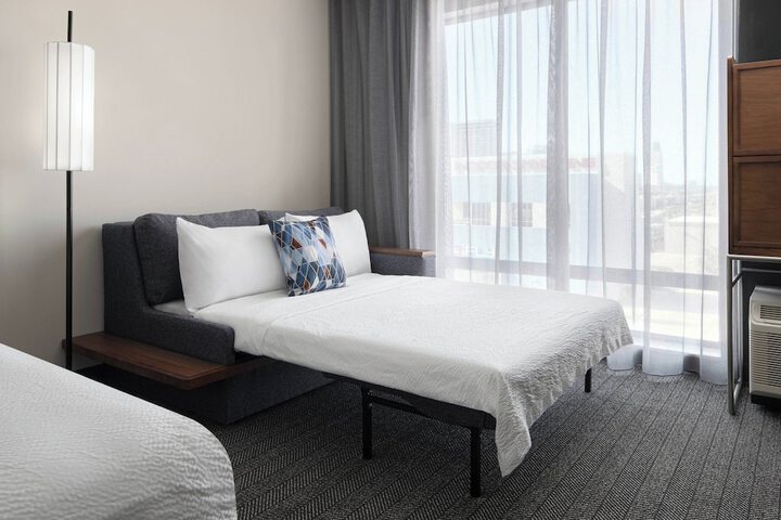 Room 11 of 29