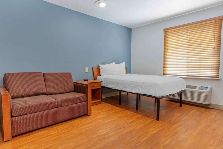 Room 14 of 24