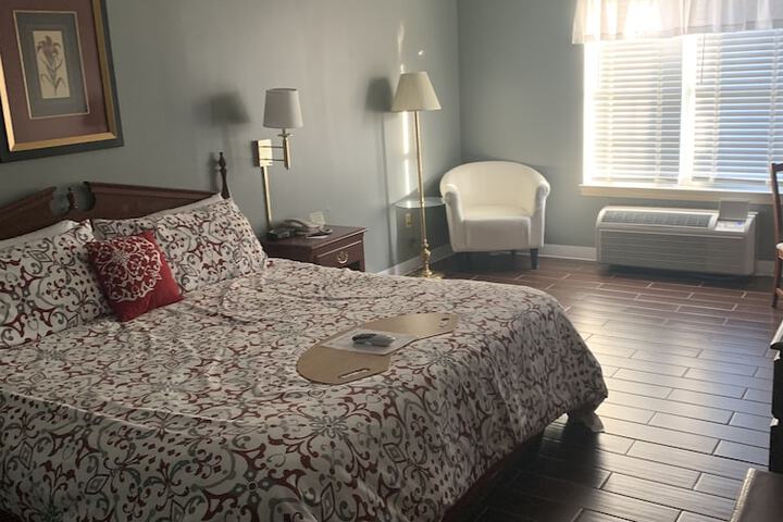 Room 15 of 42