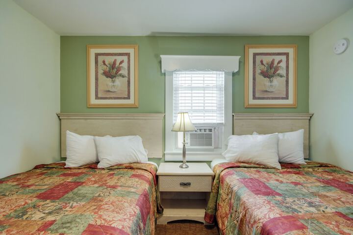 Room 32 of 89