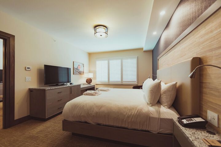 Room 61 of 215