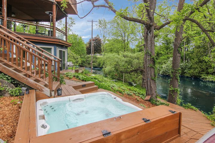 Stone Waters Inn