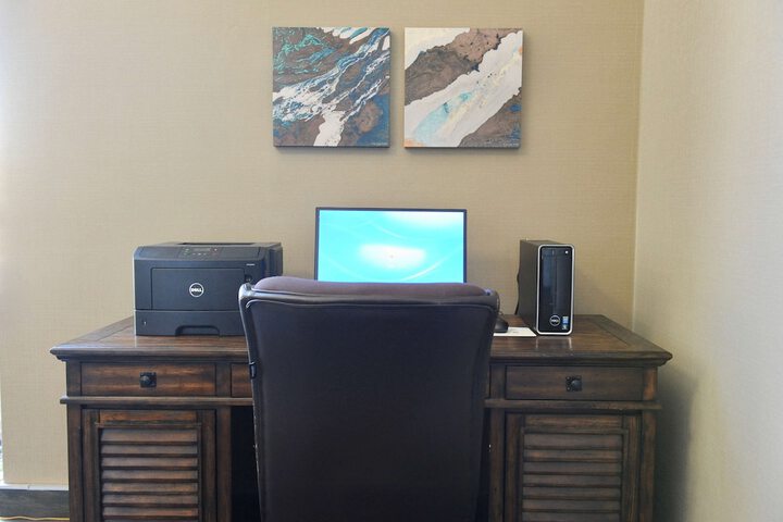 Business Center 20 of 20