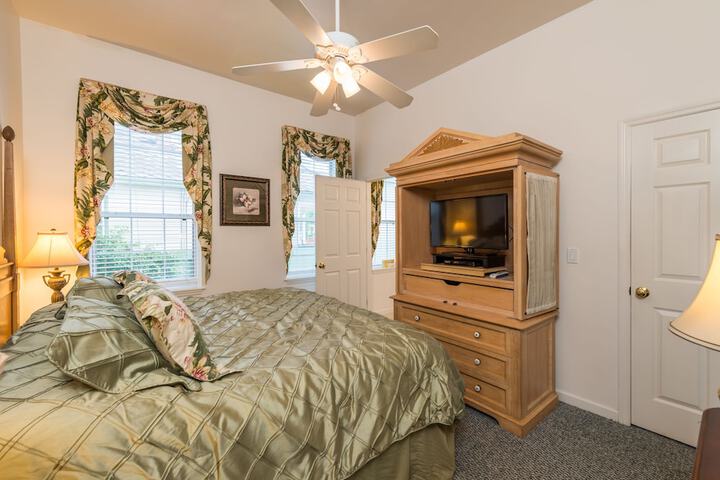 Room 12 of 27