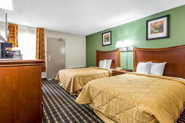 Room 20 of 28