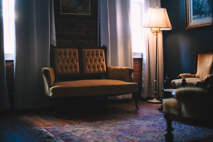 Room 32 of 87