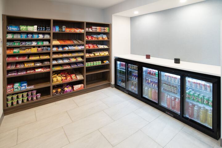 Holiday Inn Express and Suites Moose Jaw by IHG