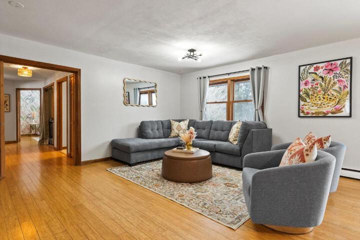 Near Ithaca!Hot Tub! LRG Home!Sleeps 14! Dogs ok!