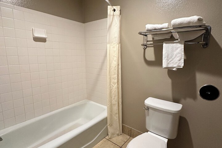 Room 12 of 43