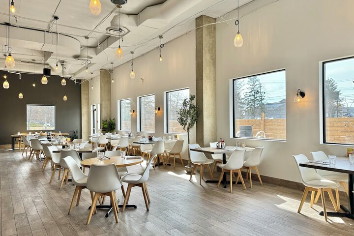 Dining 70 of 84