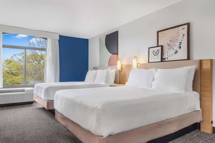 Room 22 of 41