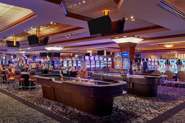 Harrahs Joliet Hotel & Casino - a Caesars Rewards Destination