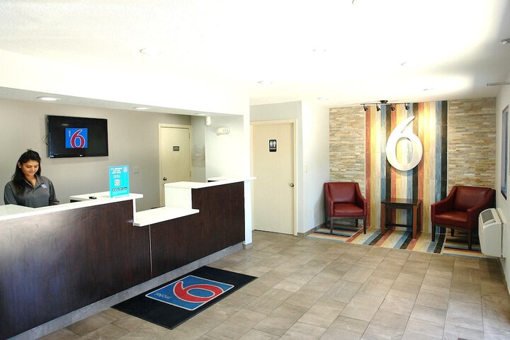 Hotel Interior 4 of 14