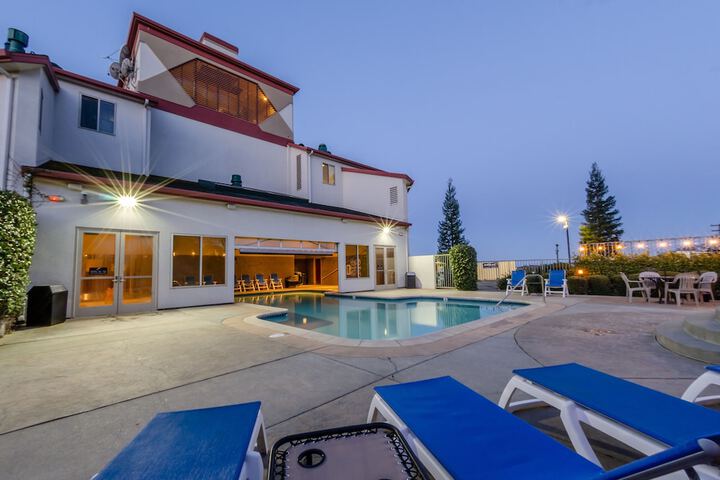 Lodge at Feather Falls Casino