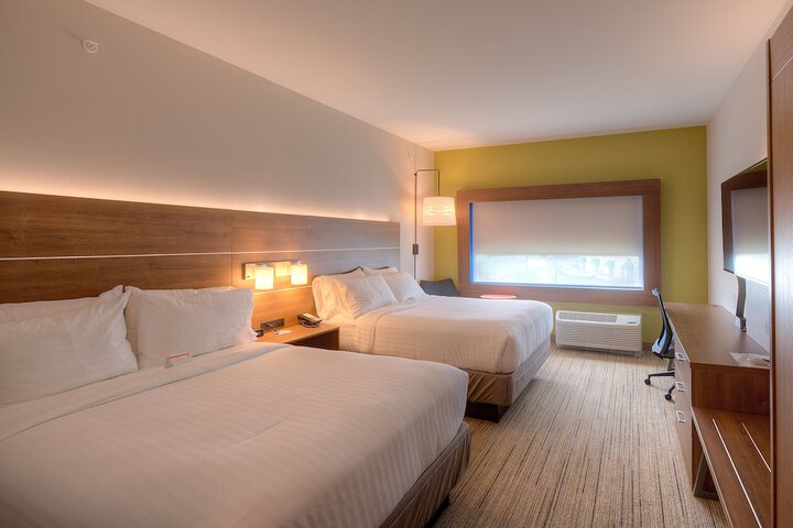 Holiday Inn Express & Suites Fort Mill by IHG