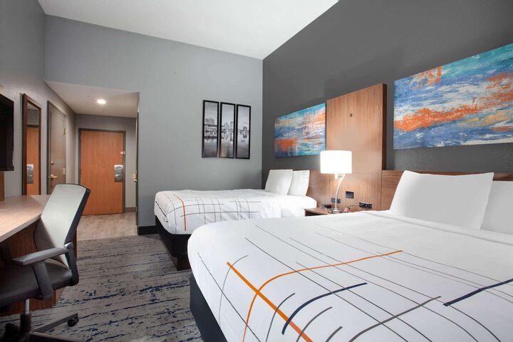Room 16 of 27