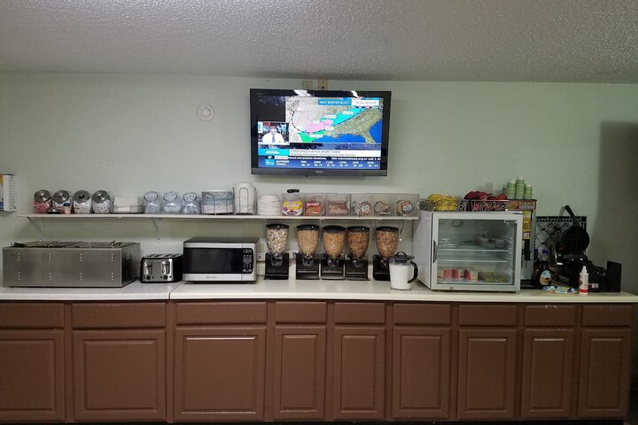 Breakfast/Coffee Service 19 of 23