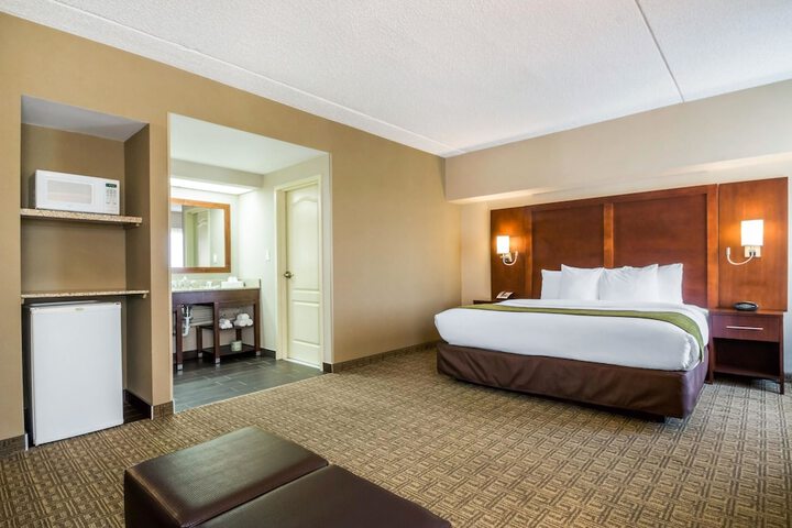 Room 15 of 36