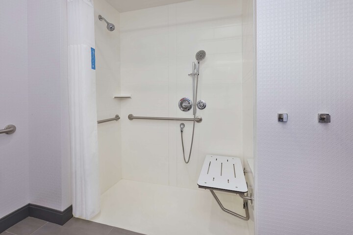 Room 10 of 23