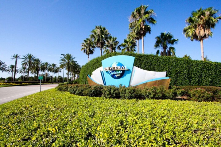 1414 Champions Gate