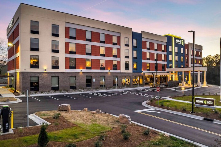 Hotel 6 of 83
