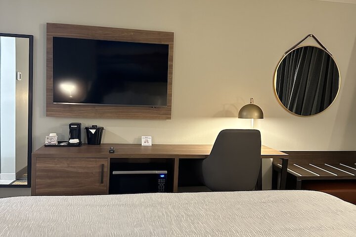Room 67 of 99