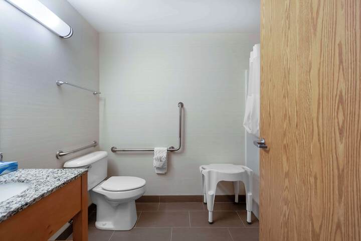 Best Western Grande Prairie Hotel & Suites
