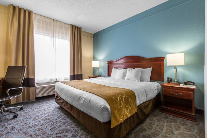 Comfort Suites Southport - Oak Island