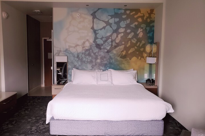 Room 15 of 58