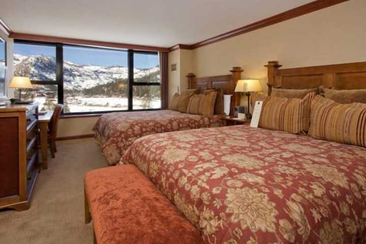 Room 4 of 6