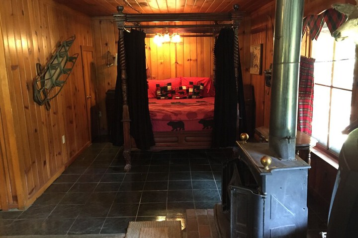 Room 8 of 24
