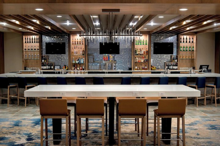 Delta Hotels by Marriott Utica