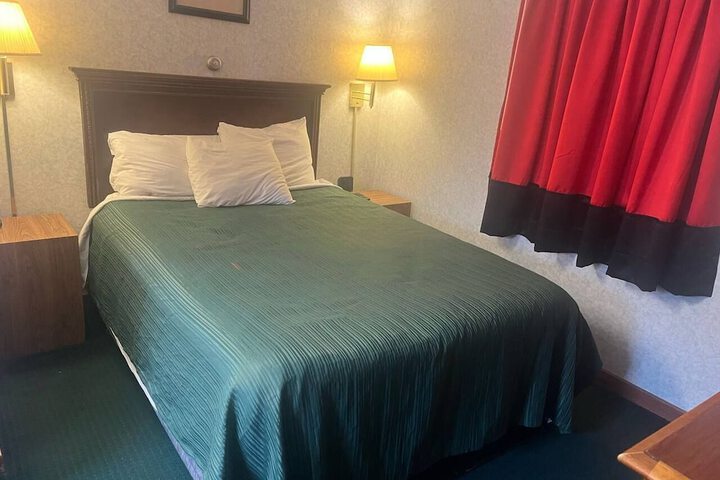 Stonybrook Motel & Lodge