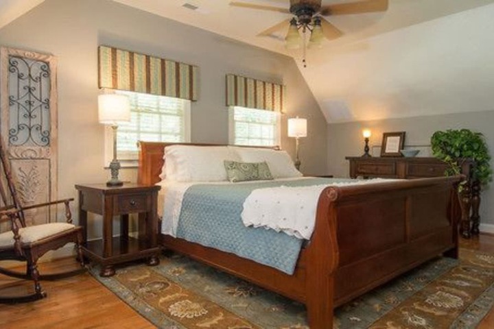 Hillbrook Inn