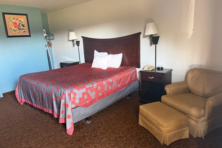 The Magnolia Hotel Searcy