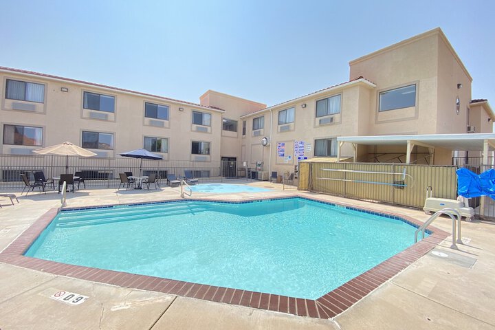 Pool 9 of 49