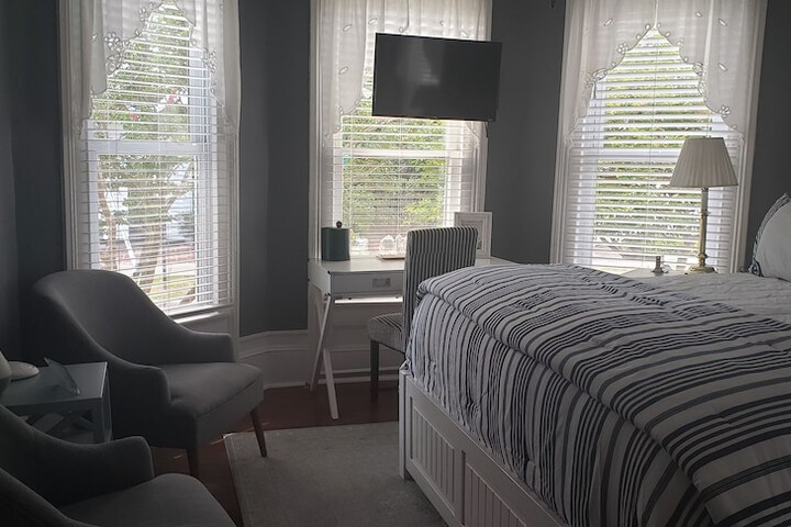 Room 46 of 64