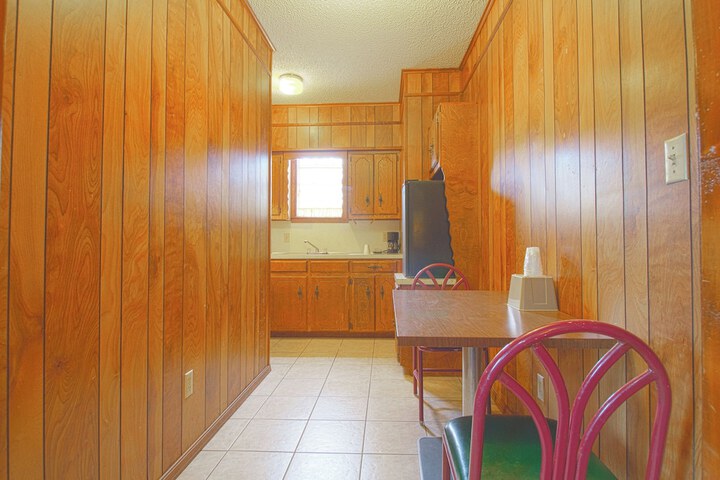 Room 61 of 92