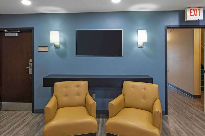 Extended Stay America Select Suites - Milwaukee - Waukesha