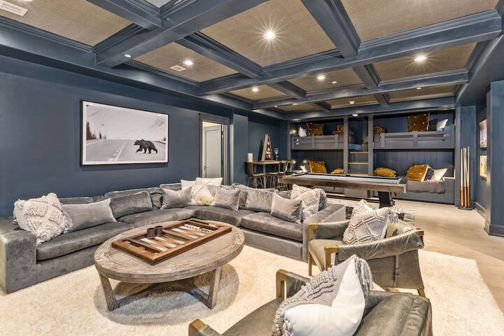 Element 52 Auberge Collection