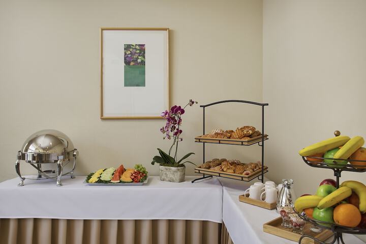 Breakfast/Coffee Service 18 of 23