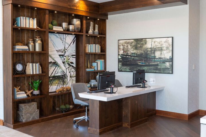 Business Center 88 of 88