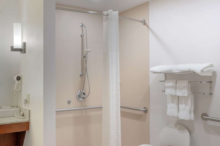 Comfort Suites Bloomsburg