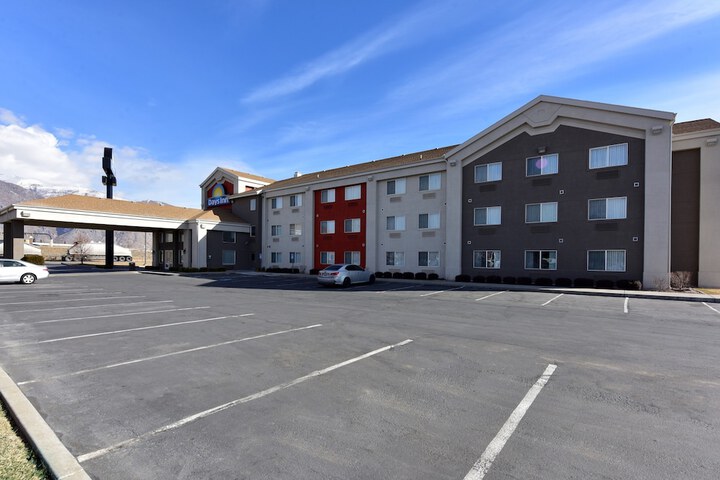 Hotel 5 of 57
