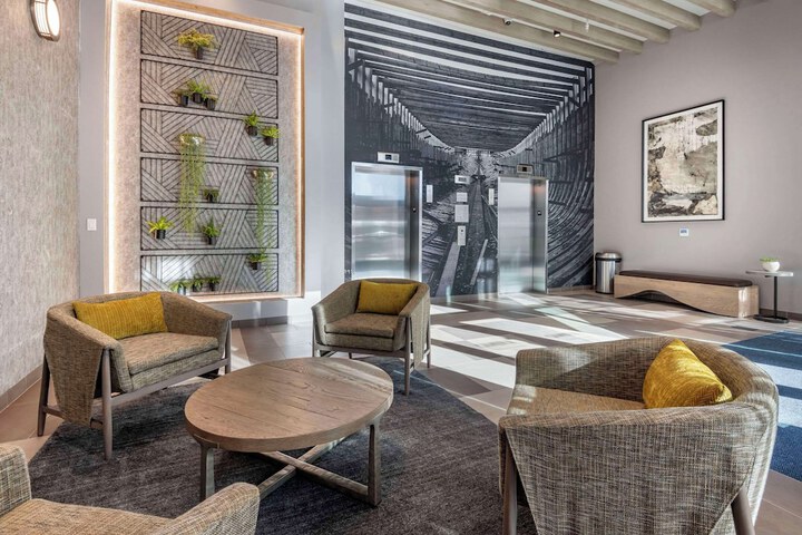 Hotel Interior 13 of 64