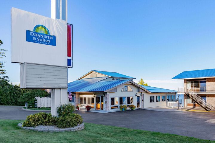 Hotel 7 of 57