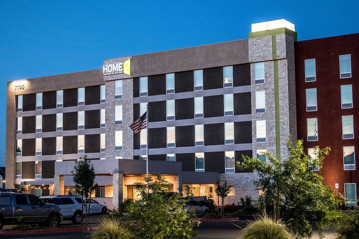 Hotel 2 of 43