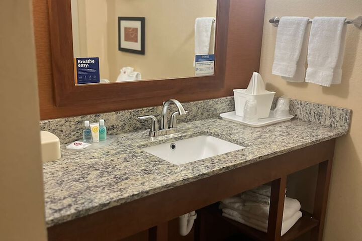 Comfort Suites Cotulla near I-35